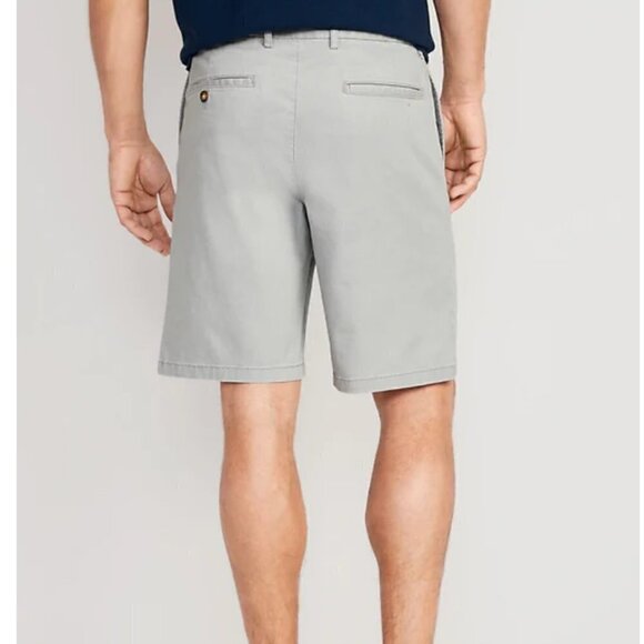Old Navy Slim Chino Short Greyscale - Picture 2 of 15